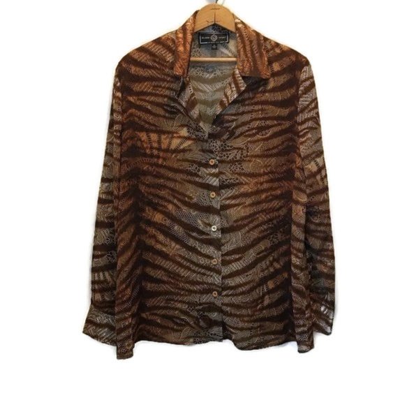 St. John Tops - St John Sport Women's Size L Lightweight Animal Print Long Sleeve Button Top